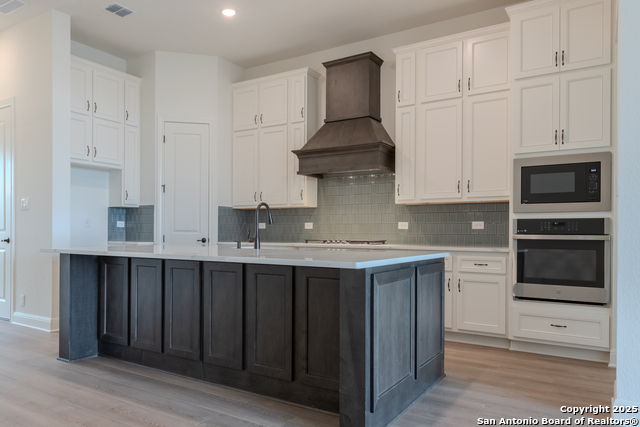 10868 Chestnut Warbler Property Photo 13