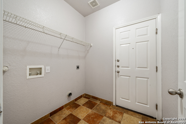 9319 Longmire Trace Property Photo 27