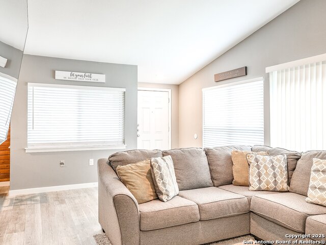 5550 Rangeland Property Photo 8