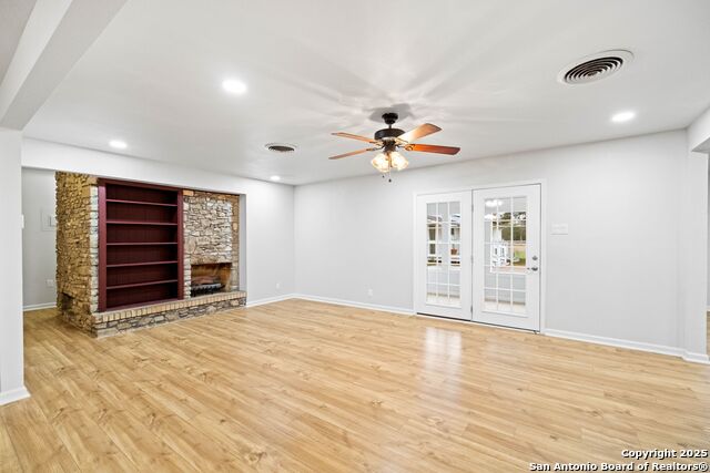 1139 Thompson Pl Property Photo 9