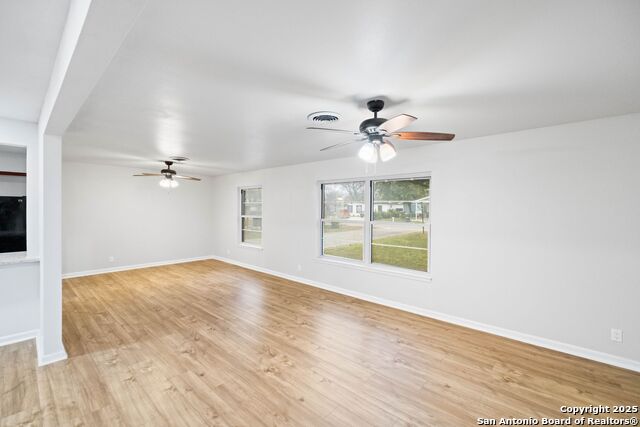 1139 Thompson Pl Property Photo 13