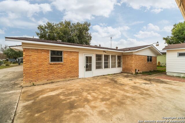 1139 Thompson Pl Property Photo 32