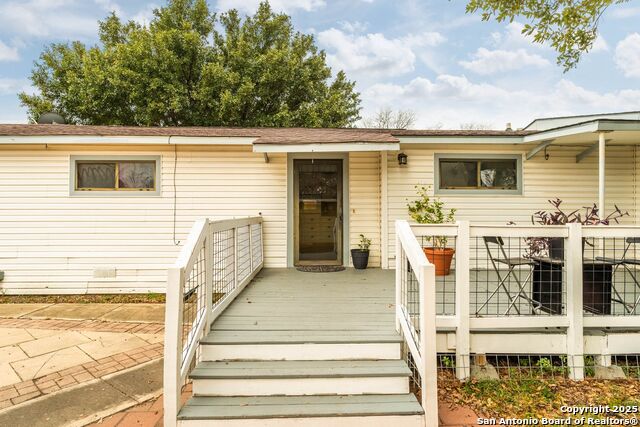 1139 Thompson Pl Property Photo 33