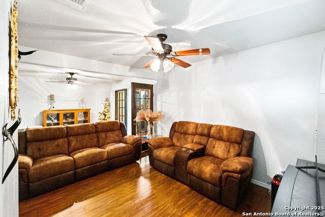 1139 Thompson Pl Property Photo 45
