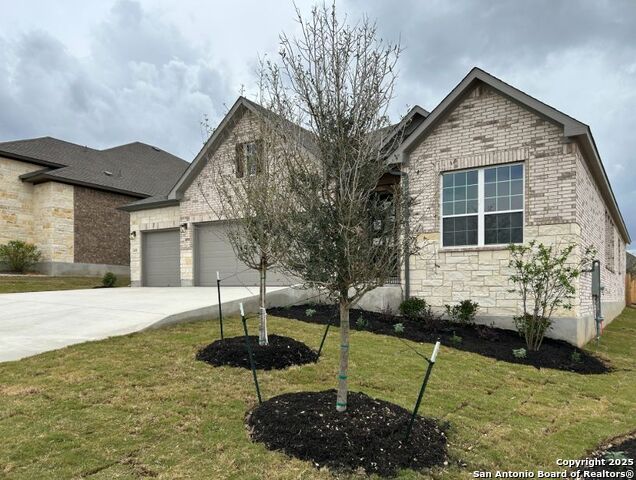 28426 Colares Way Property Photo 4
