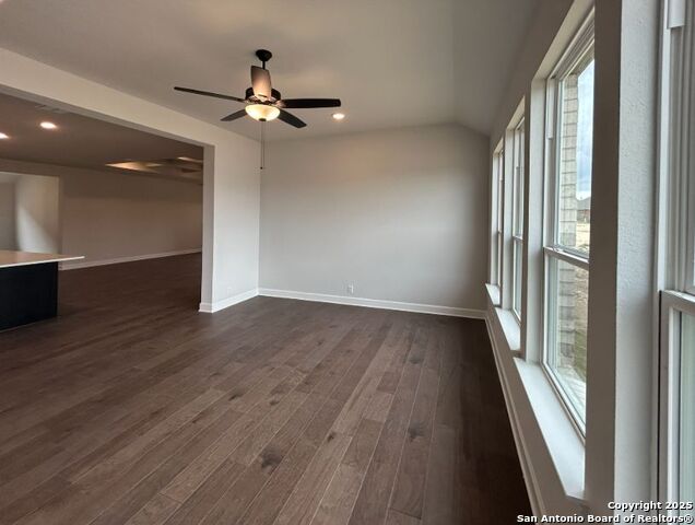 28426 Colares Way Property Photo 6