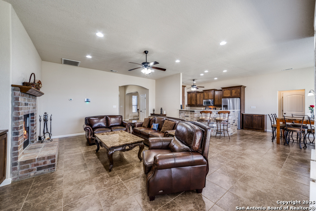 16371 Borregas Road Property Photo 6