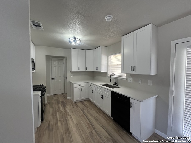 2401 Threadway St Property Photo 20