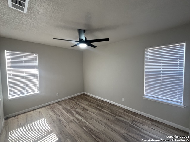 2401 Threadway St Property Photo 23
