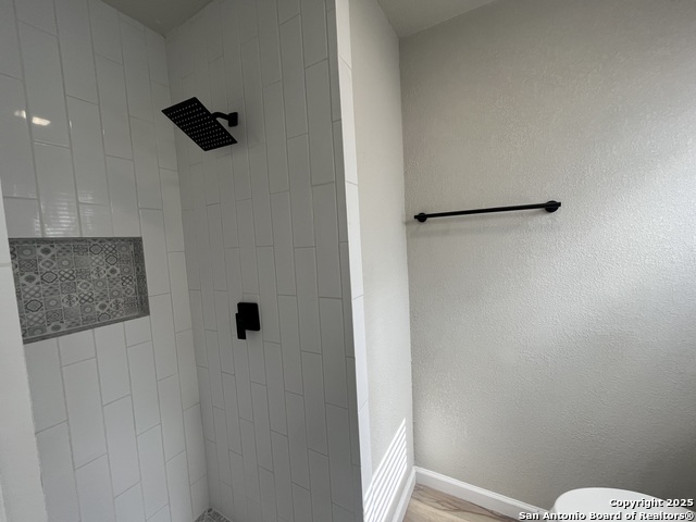 2401 Threadway St Property Photo 27