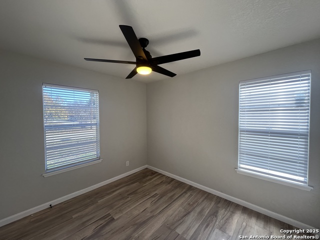 2401 Threadway St Property Photo 28