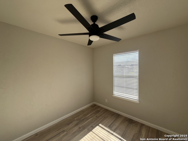 2401 Threadway St Property Photo 31