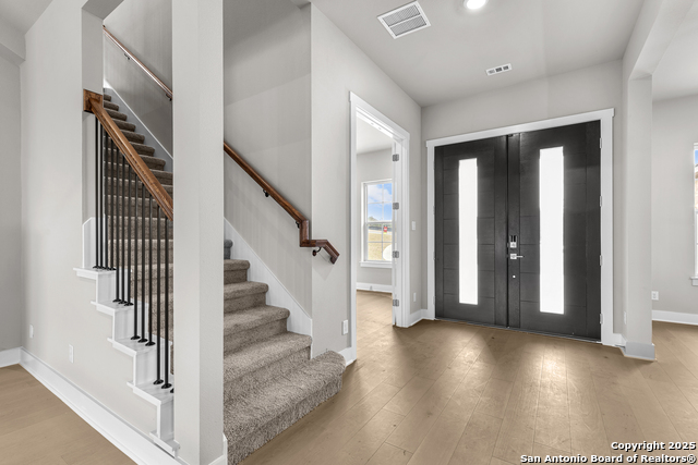 1310 Roxburg Way Property Photo 3