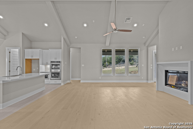1310 Roxburg Way Property Photo 9