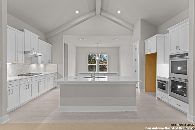 1310 Roxburg Way Property Photo 13