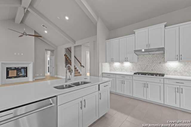 1310 Roxburg Way Property Photo 16