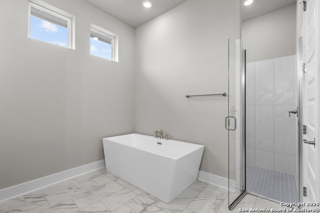 1310 Roxburg Way Property Photo 21