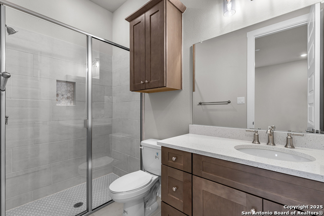 1310 Roxburg Way Property Photo 28