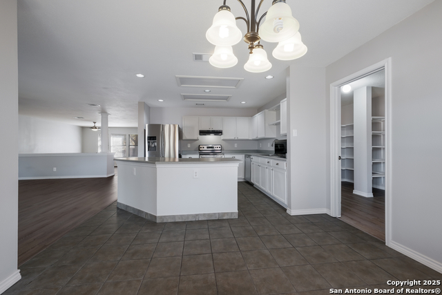 8123 Cantura Mills Property Photo 14
