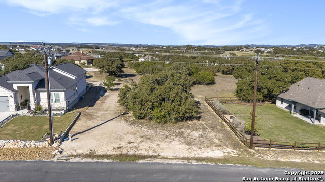 213 S Calvin Barrett Property Photo 3