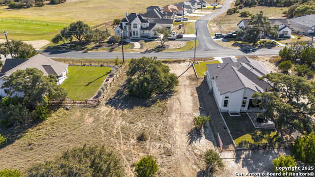 213 S Calvin Barrett Property Photo 5