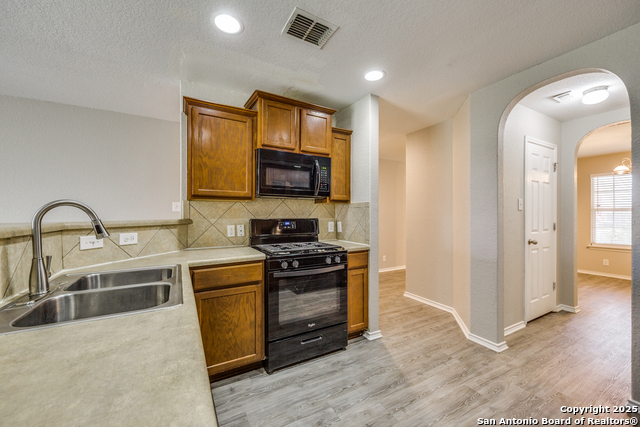 6611 Poseidon Way Property Photo 11