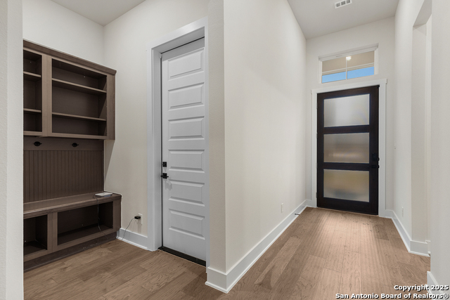 1402 Berkdale Bluff Property Photo 2