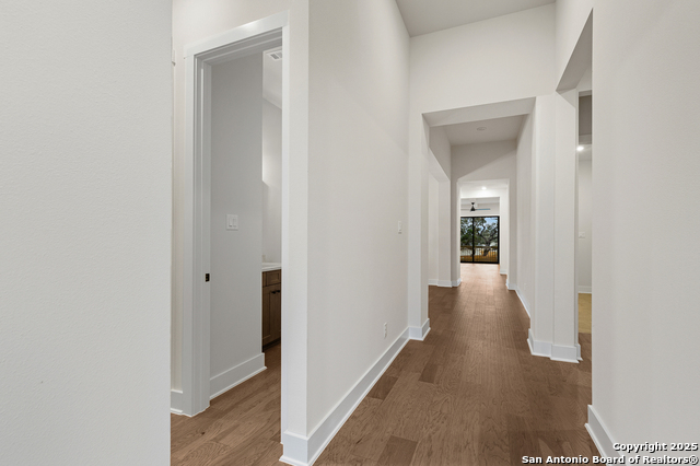 1402 Berkdale Bluff Property Photo 3