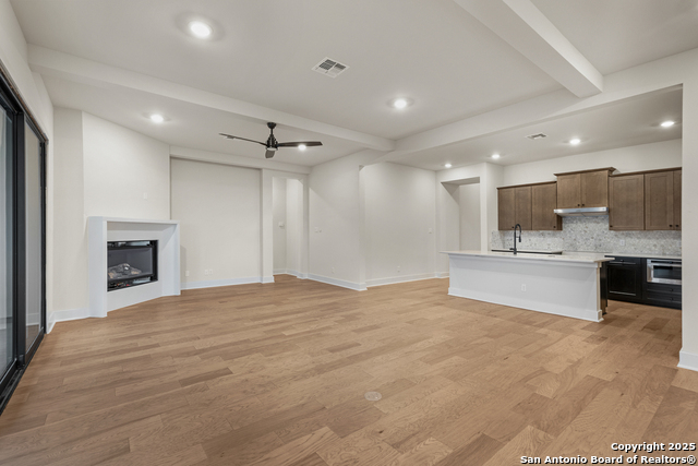 1402 Berkdale Bluff Property Photo 12