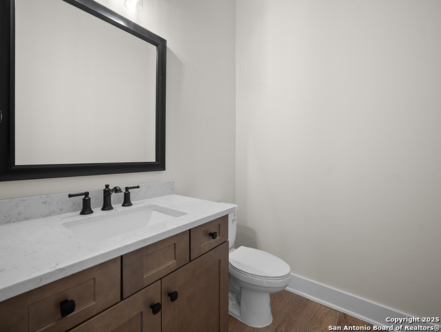 1402 Berkdale Bluff Property Photo 18