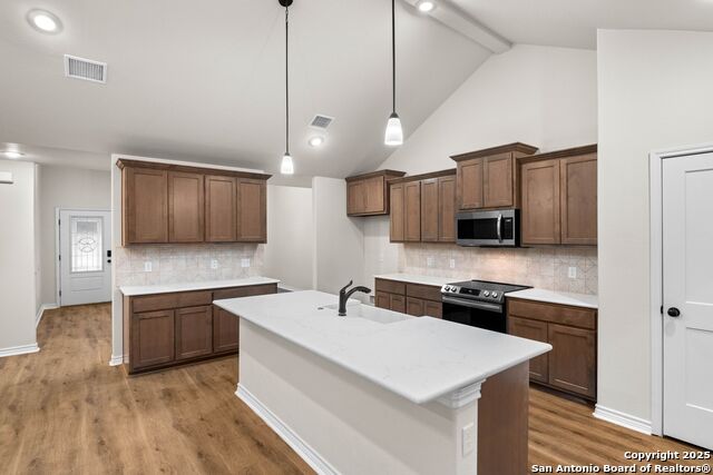 113 Post Oak Ct Property Photo 12