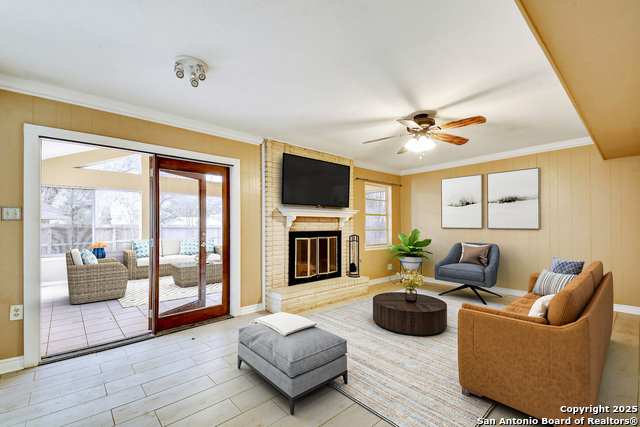 5801 Windvale Dr Property Photo 8