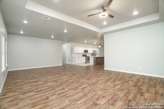 3723 Commercial Ave Property Photo 5