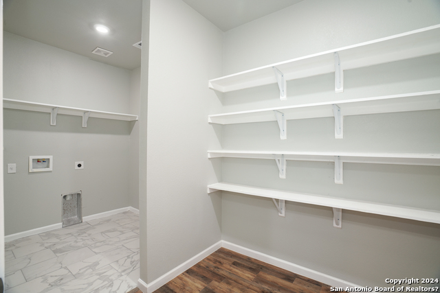 3723 Commercial Ave Property Photo 10