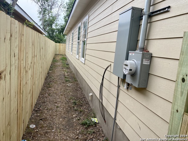 3723 Commercial Ave Property Photo 27