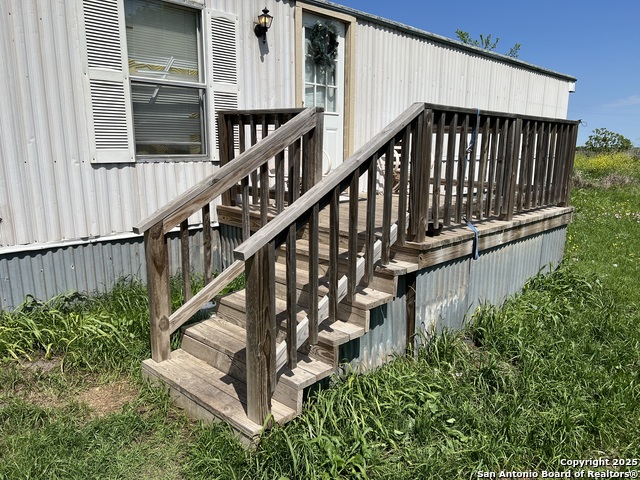 312 County Road 1295b Property Photo 7