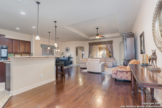 6809 Laura Blf Property Photo 6