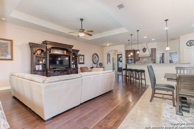 6809 Laura Blf Property Photo 11