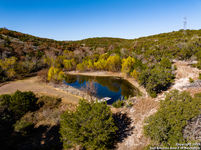 150 Coker Holw Property Photo 3