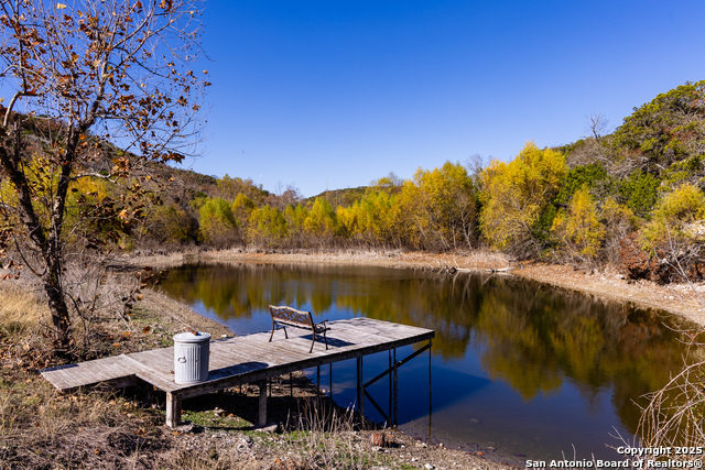150 Coker Holw Property Photo 8