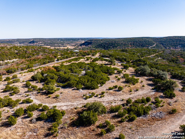 150 Coker Holw Property Photo 10