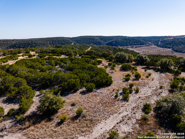 150 Coker Holw Property Photo 11