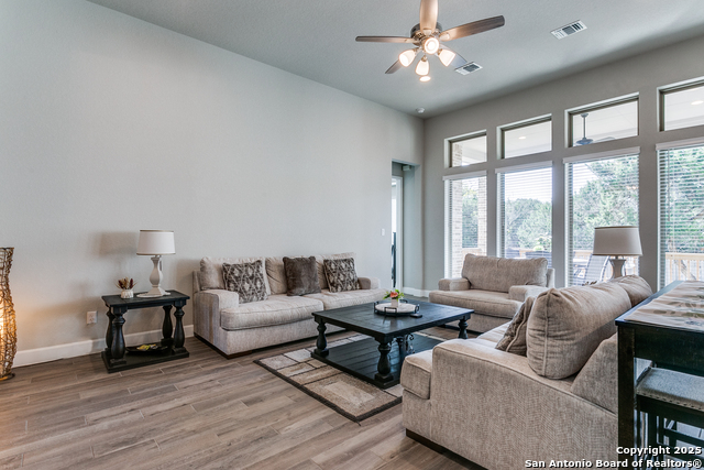 14330 Moon Eye Trl Property Photo 6