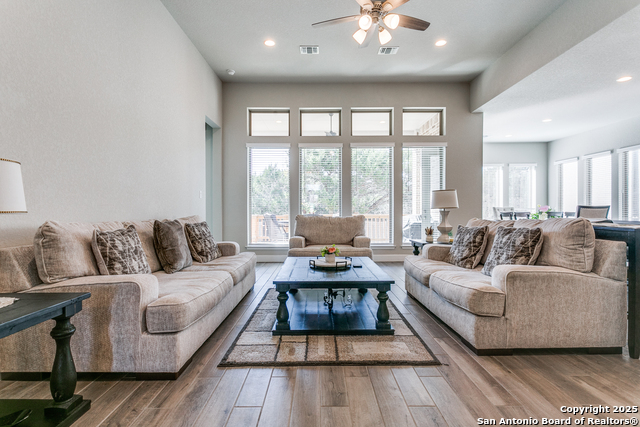 14330 Moon Eye Trl Property Photo 9