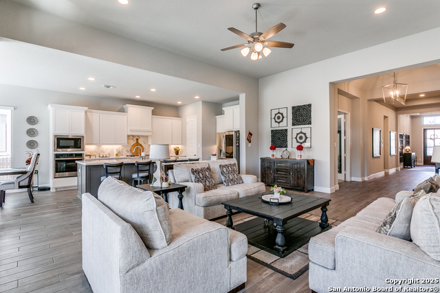 14330 Moon Eye Trl Property Photo 10