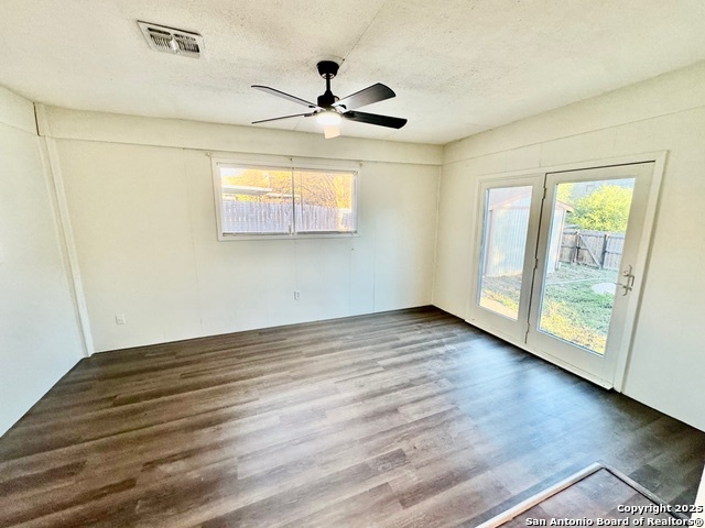 8006 Harper Valley St Property Photo 14