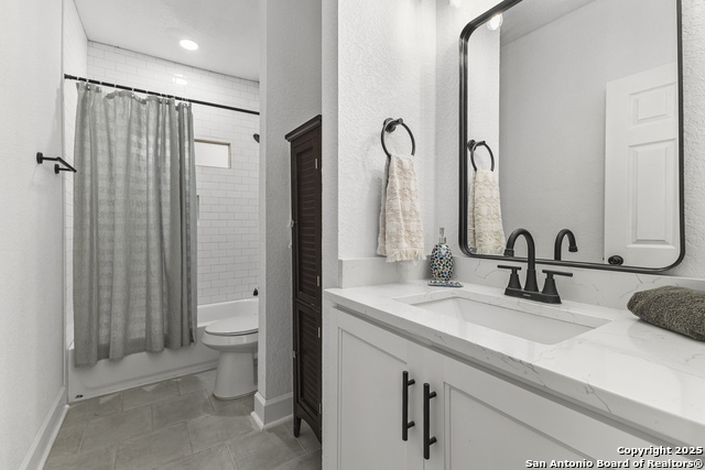 1527 W French Pl Property Photo 12