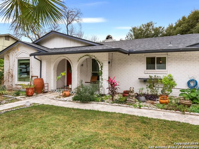 430 De Soto Dr Property Photo 4