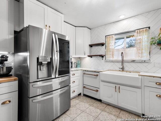 430 De Soto Dr Property Photo 14