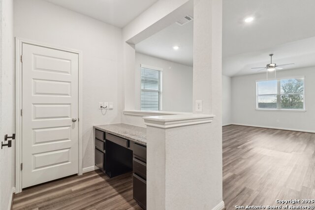 11518 Lightning Way Property Photo 9
